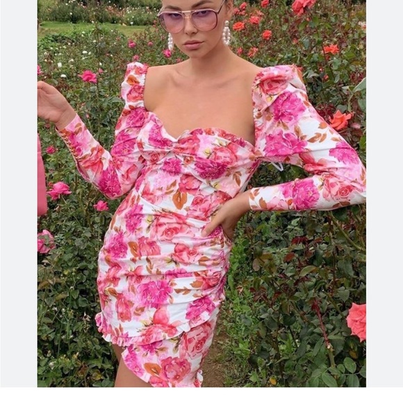 Pink dress - Picture 3 of 3